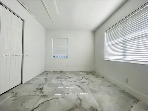 1649 NE 8th Avenue Fort Lauderdale FL 33305