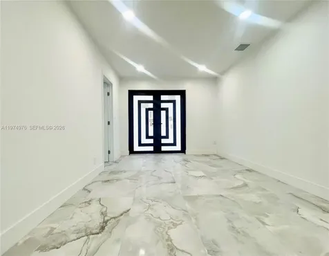 1649 NE 8th Avenue Fort Lauderdale FL 33305
