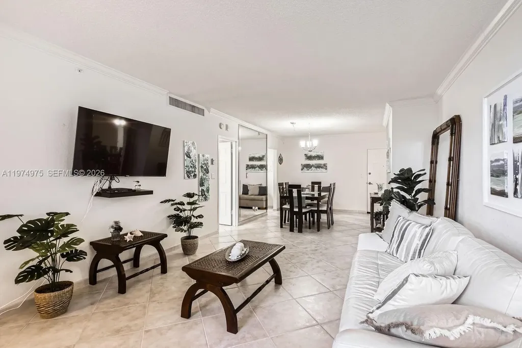 2501 S Ocean Drive Hollywood FL 33019