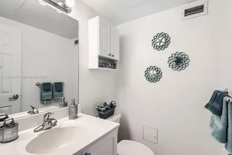 2501 S Ocean Drive Hollywood FL 33019