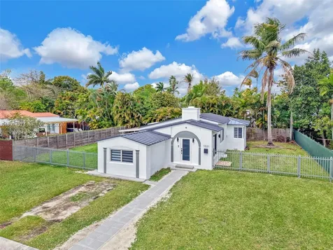 1021 NE 82nd Terrace Miami FL 33138