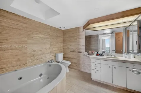 19355 Turnberry Way Aventura FL 33180
