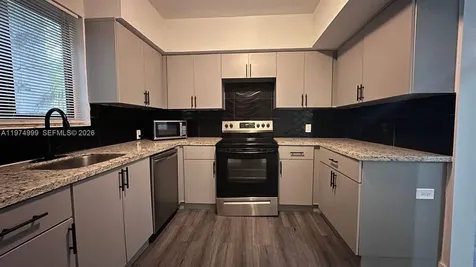 320 SW 29th Road Miami FL 33129