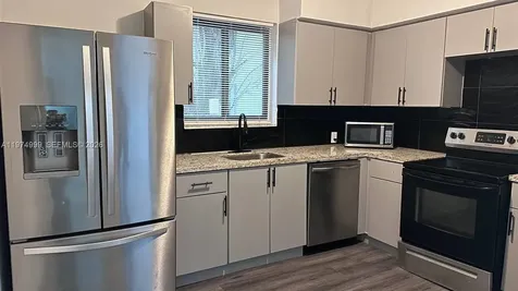 320 SW 29th Road Miami FL 33129