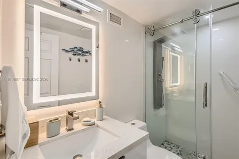 2501 S Ocean Drive Hollywood FL 33019