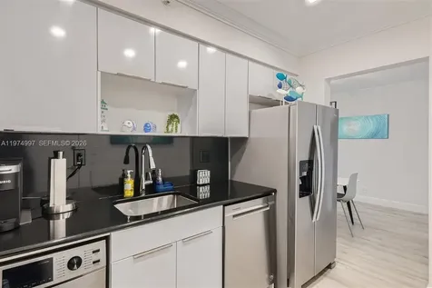 2501 S Ocean Drive Hollywood FL 33019