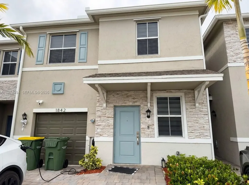 1842 SE 7th Terrace Homestead FL 33034