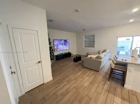 1842 SE 7th Terrace Homestead FL 33034
