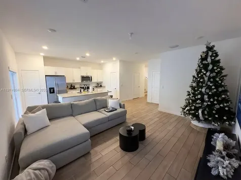 1842 SE 7th Terrace Homestead FL 33034