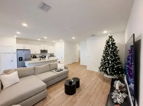 1842 SE 7th Terrace Homestead FL 33034
