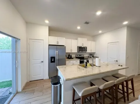 1842 SE 7th Terrace Homestead FL 33034