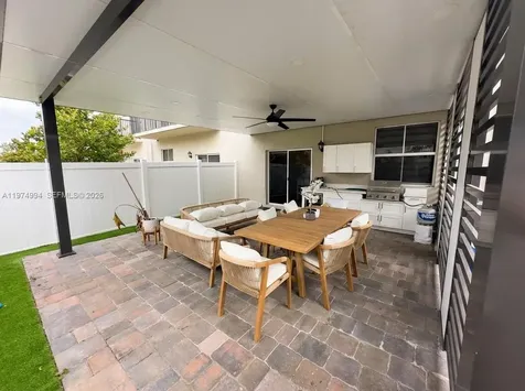 1842 SE 7th Terrace Homestead FL 33034