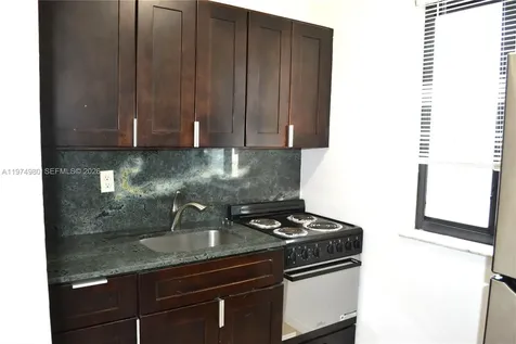 1035 SW 4th Street Miami FL 33130
