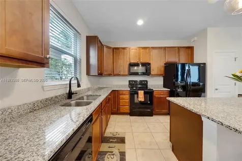 932 Banyan Drive Hollywood FL 33021