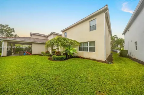 932 Banyan Drive Hollywood FL 33021