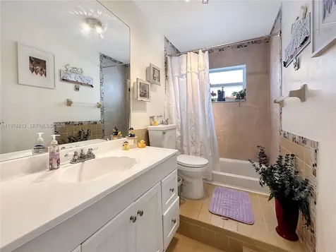 11501 NW 41st Street Sunrise FL 33323