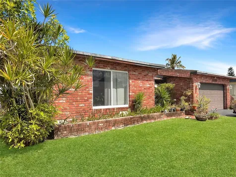 11501 NW 41st Street Sunrise FL 33323