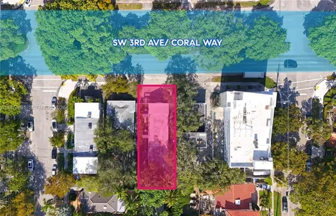 2825 SW 3rd Avenue Miami FL 33129