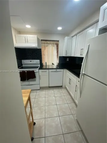 17620 Atlantic Boulevard Sunny Isles Beach FL 33160