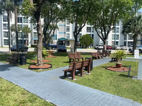 17620 Atlantic Boulevard Sunny Isles Beach FL 33160