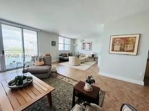 5825 Collins Avenue Miami Beach FL 33140