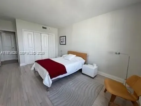 5825 Collins Avenue Miami Beach FL 33140