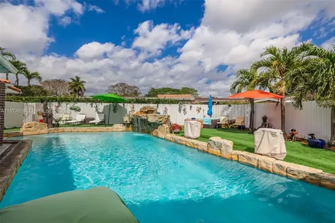 11751 SW 30th Street Miami FL 33175