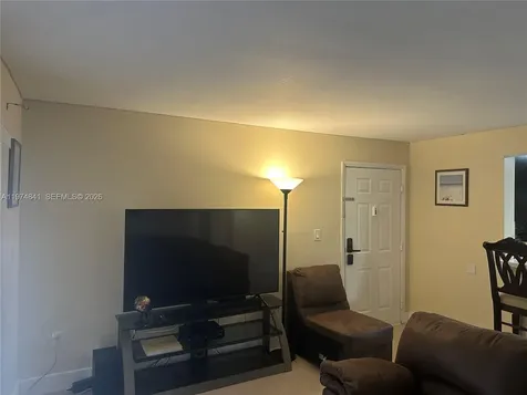 9491 S Palm Circle S Pembroke Pines FL 33025