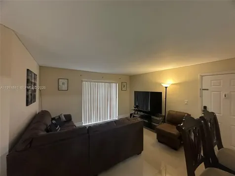 9491 S Palm Circle S Pembroke Pines FL 33025