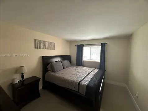 9491 S Palm Circle S Pembroke Pines FL 33025