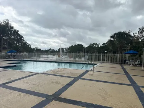 9491 S Palm Circle S Pembroke Pines FL 33025