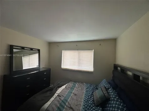 9491 S Palm Circle S Pembroke Pines FL 33025