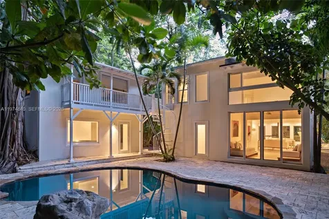 4286 S Douglas Road Miami FL 33133