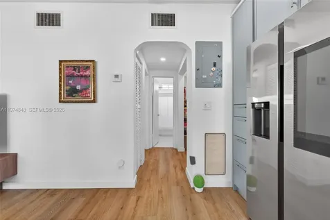 8600 Byron Avenue Miami Beach FL 33141