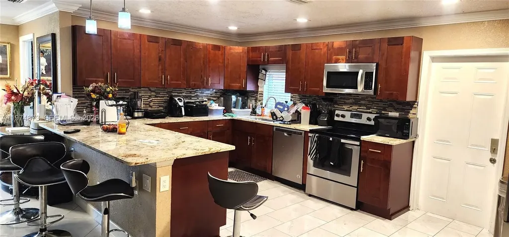 7707 SW 8th Street North Lauderdale FL 33068