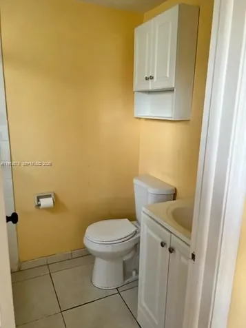 5440 W 21st Court Hialeah FL 33016