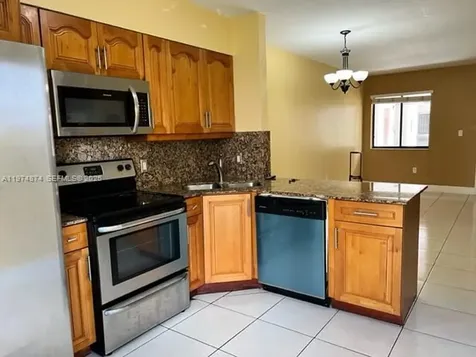 5440 W 21st Court Hialeah FL 33016