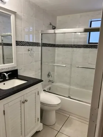 5440 W 21st Court Hialeah FL 33016