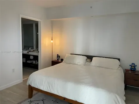 45 SW 9th Street Miami FL 33130