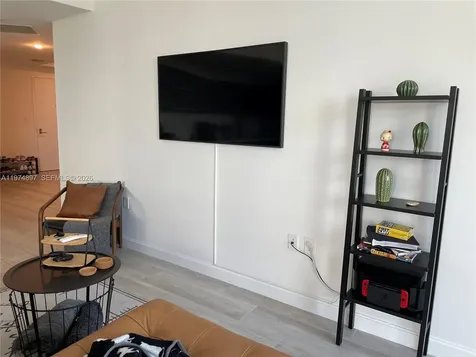45 SW 9th Street Miami FL 33130
