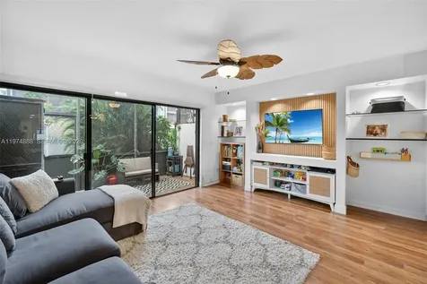 4250 SW 70th Terrace Davie FL 33314