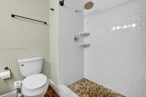 4250 SW 70th Terrace Davie FL 33314