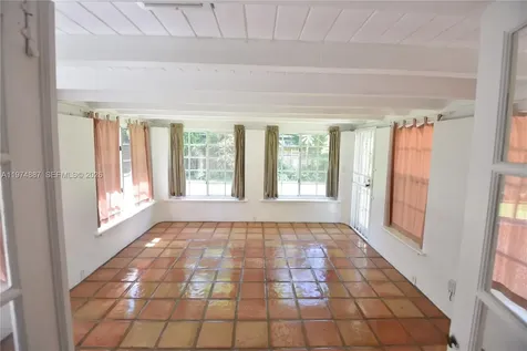 5900 SW 60th Street Miami FL 33143