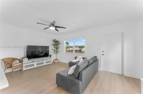 815 Middle River Drive Fort Lauderdale FL 33304