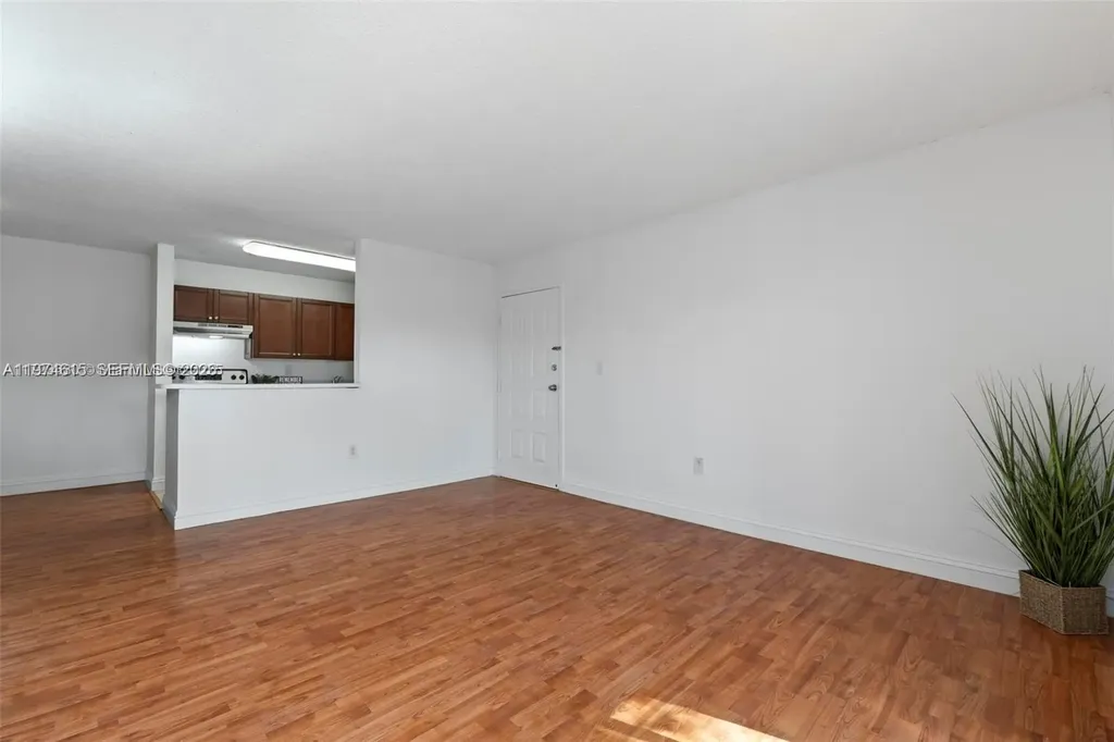 15600 SW 80th Street Miami FL 33193