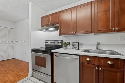 15600 SW 80th Street Miami FL 33193