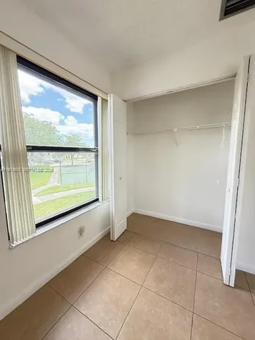207 Lake Pointe Drive Oakland Park FL 33309