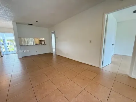 207 Lake Pointe Drive Oakland Park FL 33309