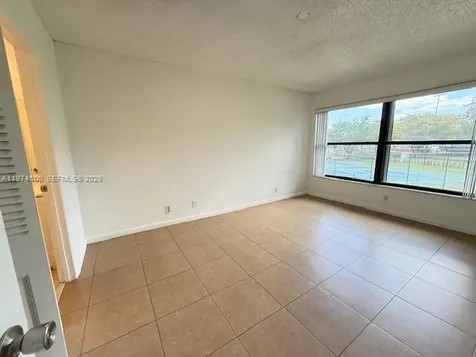 207 Lake Pointe Drive Oakland Park FL 33309