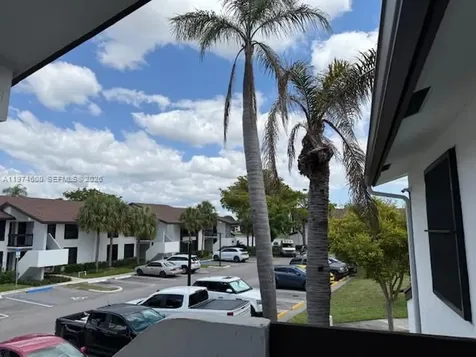 207 Lake Pointe Drive Oakland Park FL 33309